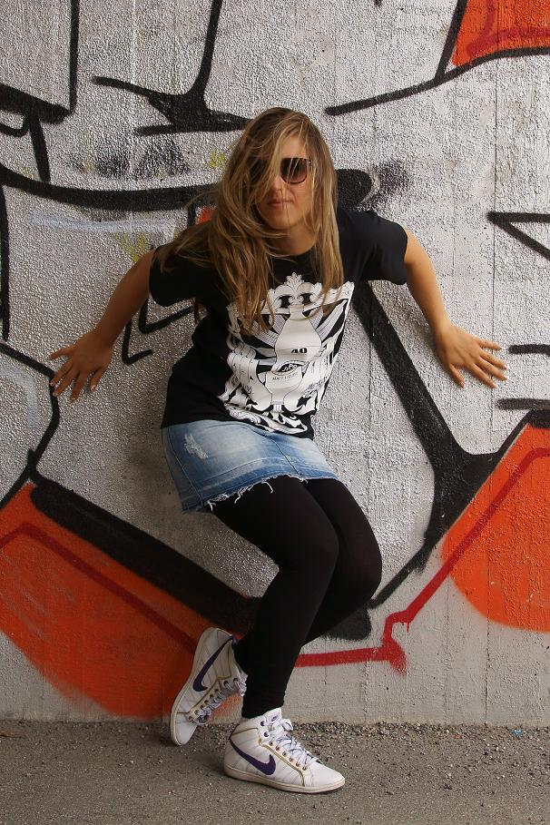 Daphne 4 Shotmonkey 2