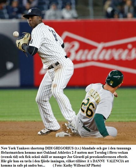 Yankees Didi error vs. Oakland 20160420